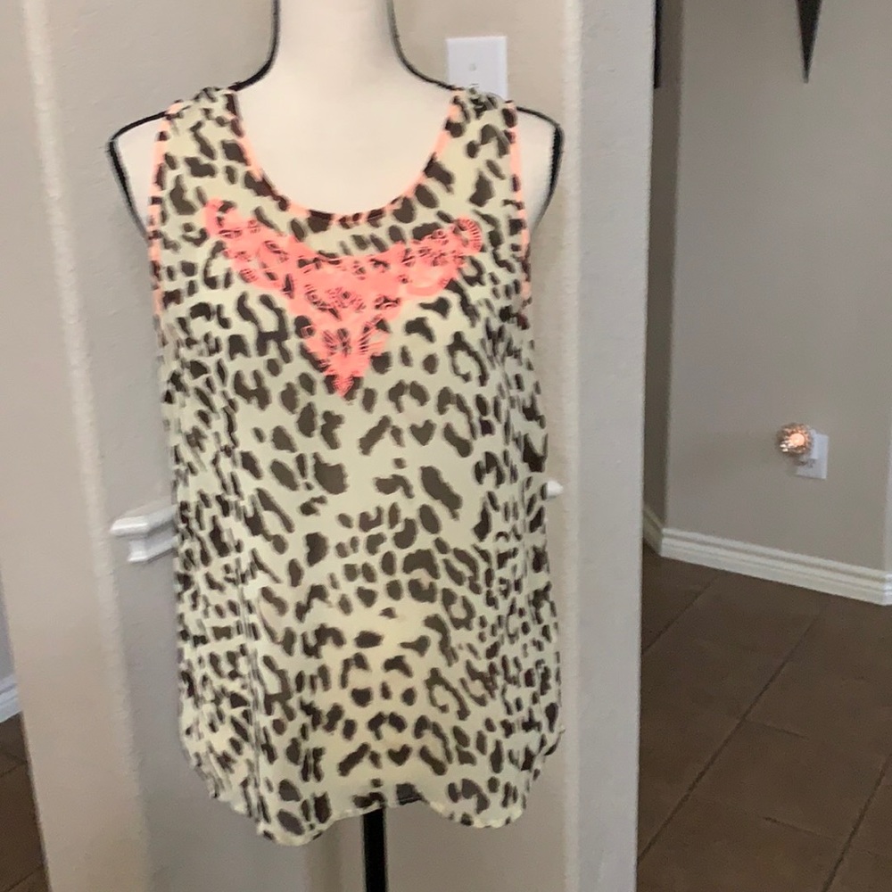 Blu Pepper animal print with bright orange trim sheer tank top Size L